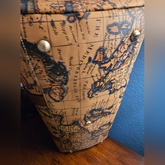 Weekender - Picture 6 of 9